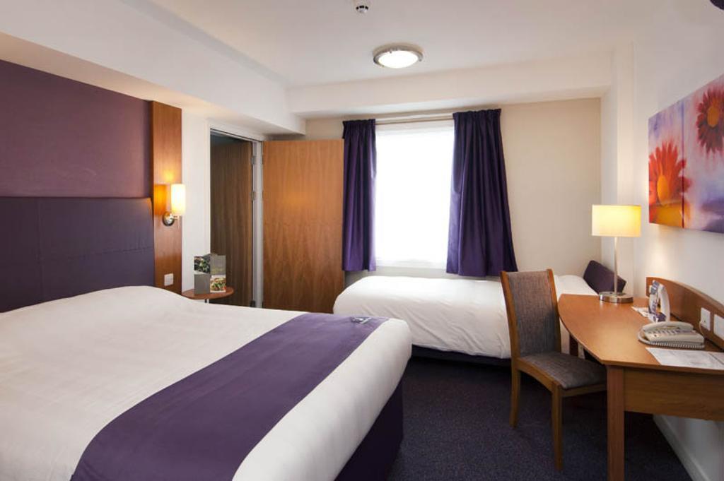 Premier Inn Birmingham Nec/Airport 비켄힐 객실 사진